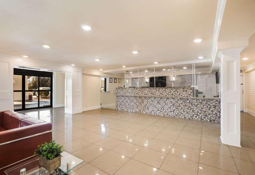 Econo Lodge Tucker Interno foto