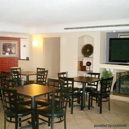 Econo Lodge Tucker Ristorante foto
